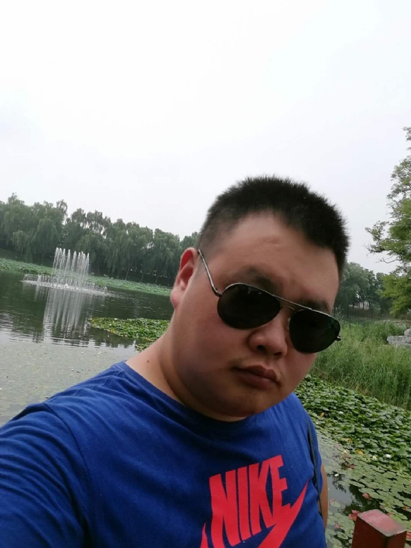 石头的第一张照片--沈阳中老年相亲网